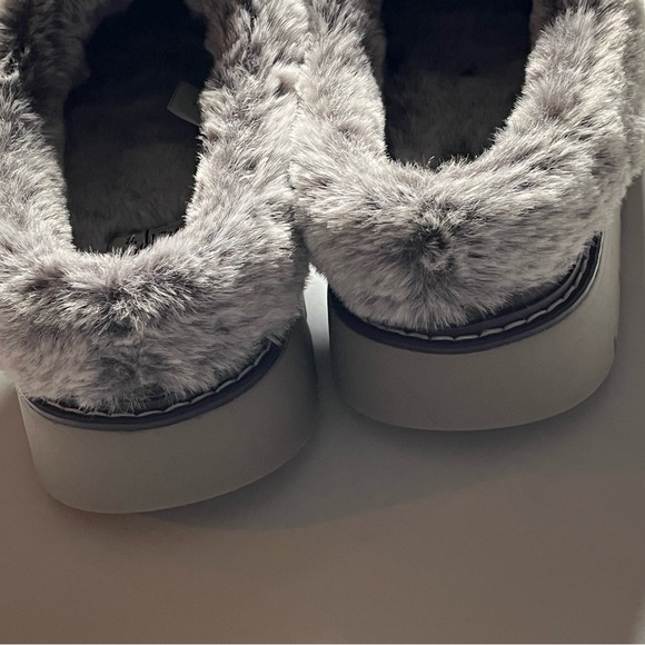 NWOT chocolate Skechers Bobs keepsakes Lite- cozy blend slippers. Size 9. - Picture 5 of 10